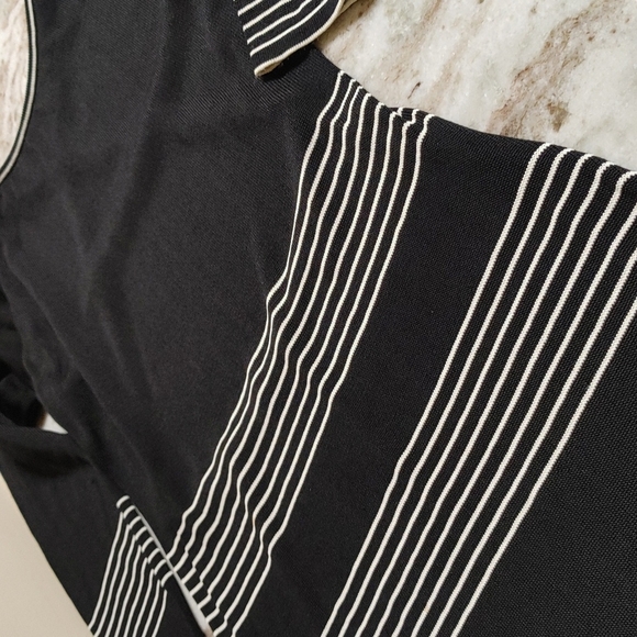 Vintage Poi....by Krizia Knit Italian Open Back Black White Striped Fitted Dress - Picture 6 of 16